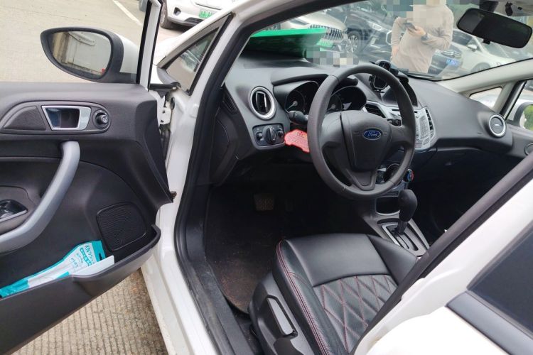 Used Ford Fiesta 2013 Hatchback 1.5L Automatic Fashion Edition Driver Seat