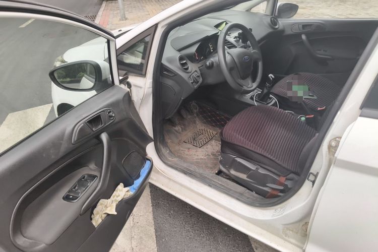 Used Ford Fiesta 2013 Hatchback 1.5L Manual Fashion Edition Driver Seat