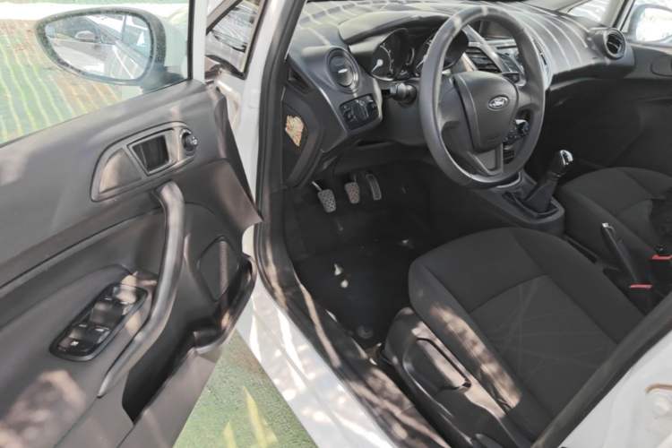 Used Ford Fiesta 2013 Hatchback 1.5L Manual Fashion Edition Driver Seat