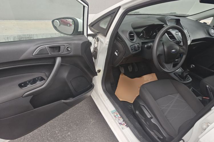 Used Ford Fiesta 2013 Hatchback 1.5L Manual Fashion Edition Driver Seat