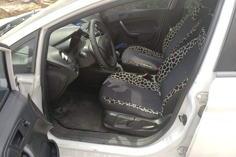 Used Ford Fiesta 2013 Hatchback 1.5L Manual Fashion Edition Driver Seat