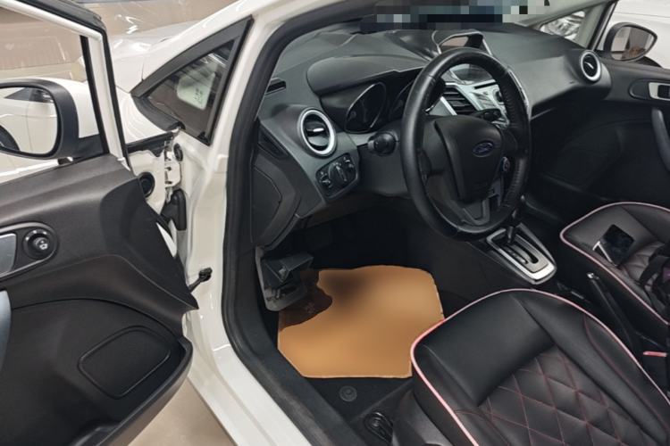 Used Ford Fiesta 2013 Hatchback 1.5L Automatic Fashion Edition Driver Seat