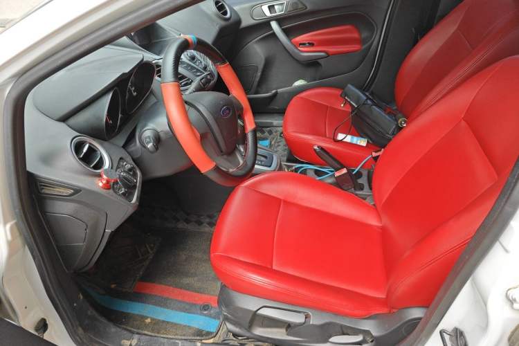 Used Ford Fiesta 2013 Hatchback 1.5L Automatic Fashion Edition Driver Seat