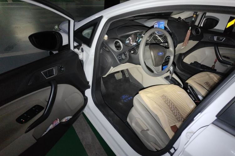Used Ford Fiesta 2013 Sedan 1.5L Automatic Fashion Edition Driver Seat