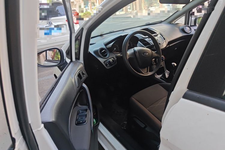 Used Ford Fiesta 2013 Hatchback 1.5L Manual Fashion Edition Driver Seat