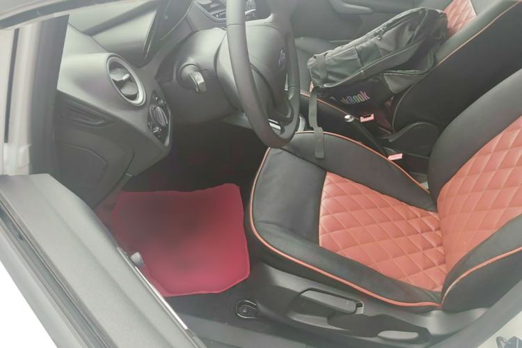 Used Ford Fiesta 2013 Hatchback 1.5L Automatic Fashion Edition Driver Seat