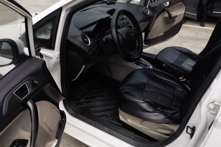 Used Ford Fiesta 2013 Sedan 1.5L Automatic Fashion Edition Driver Seat