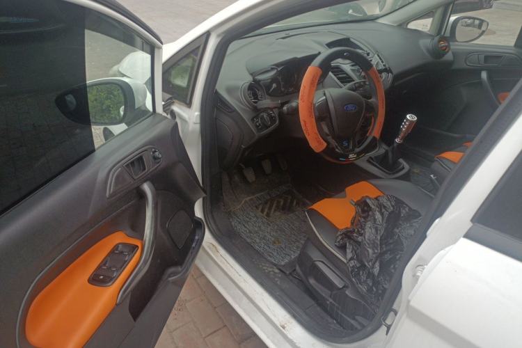 Used Ford Fiesta 2013 Hatchback 1.5L Manual Fashion Edition Driver Seat