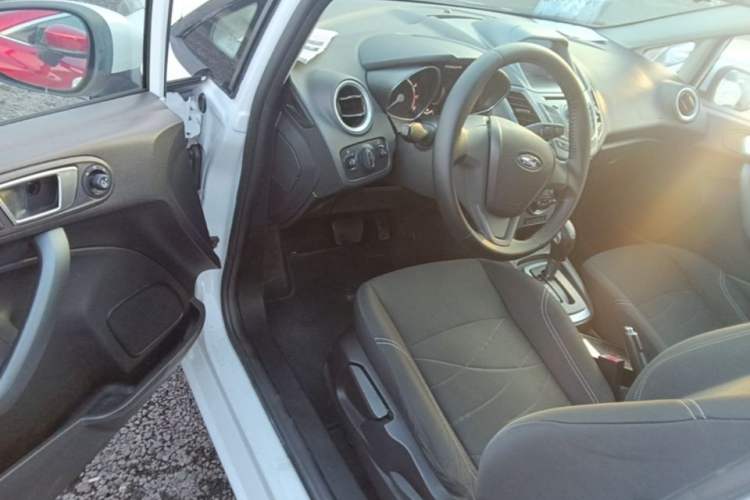 Used Ford Fiesta 2013 Hatchback 1.5L Automatic Fashion Edition Driver Seat