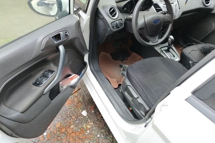 Used Ford Fiesta 2013 Hatchback 1.5L Automatic Fashion Edition Driver Seat