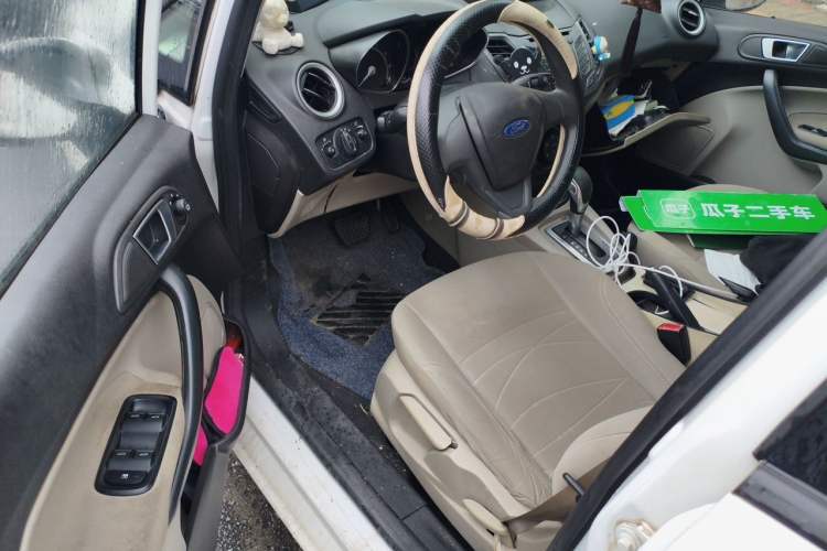 Used Ford Fiesta 2013 Sedan 1.5L Automatic Fashion Edition Driver Seat