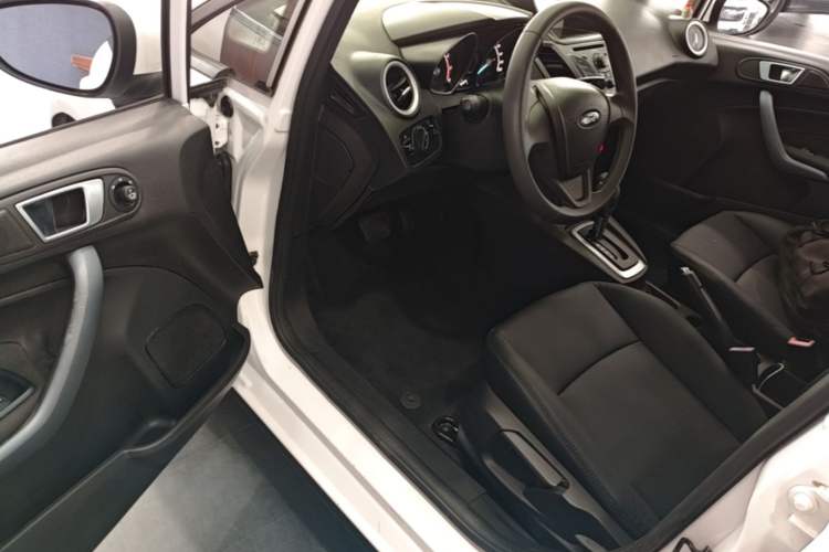 Used Ford Fiesta 2013 Hatchback 1.5L Automatic Fashion Edition Driver Seat