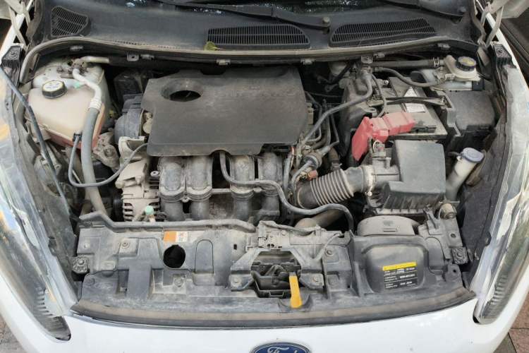Used Ford Fiesta 2013 Sedan 1.5L Manual Fashion Edition Engine Bay