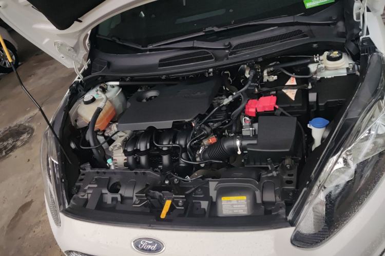 Used Ford Fiesta 2013 Hatchback 1.5L Automatic Fashion Edition Engine Bay