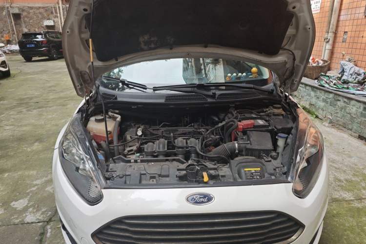 Used Ford Fiesta 2013 Hatchback 1.5L Automatic Fashion Edition Engine Bay