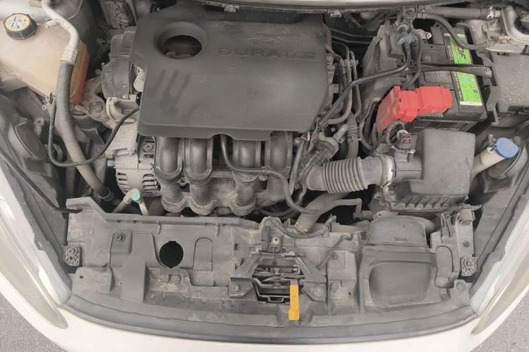 Used Ford Fiesta 2013 Sedan 1.5L Manual Fashion Edition Engine Bay