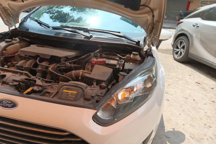 Used Ford Fiesta 2013 Hatchback 1.5L Automatic Fashion Edition Engine Bay Left