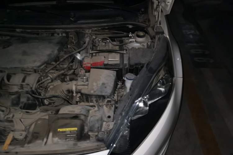 Used Ford Fiesta 2013 Sedan 1.5L Manual Fashion Edition Engine Bay Left