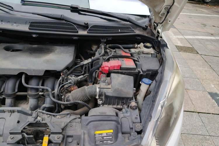 Used Ford Fiesta 2013 Hatchback 1.5L Automatic Fashion Edition Engine Bay Left
