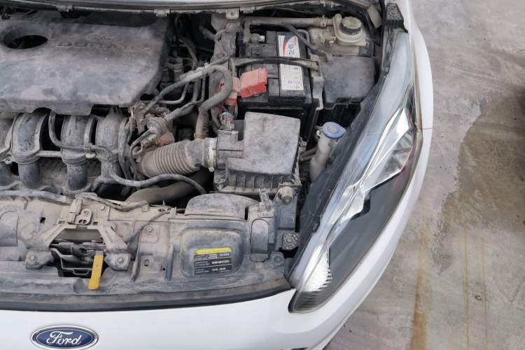 Used Ford Fiesta 2013 Hatchback 1.5L Automatic Prestige Model Engine Bay Left