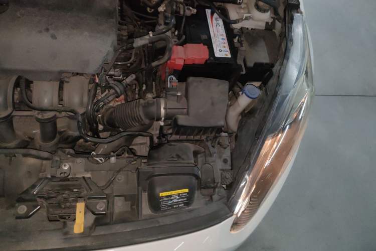 Used Ford Fiesta 2013 Hatchback 1.5L Automatic Fashion Edition Engine Bay Left