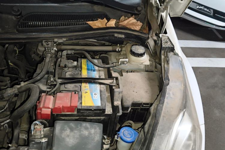 Used Ford Fiesta 2013 Hatchback 1.5L Automatic Prestige Model Engine Bay Left