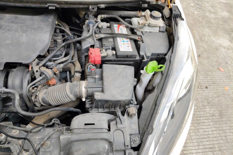 Used Ford Fiesta 2013 Sedan 1.5L Manual Fashion Edition Engine Bay Left