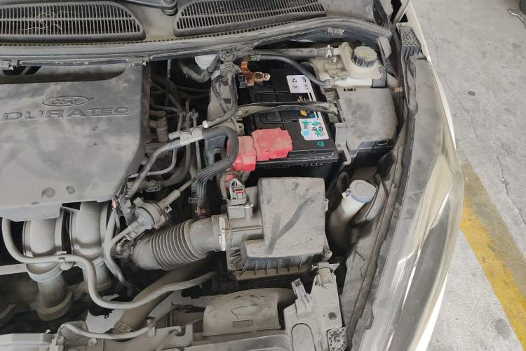 Used Ford Fiesta 2013 Hatchback 1.5L Automatic Fashion Edition Engine Bay Left
