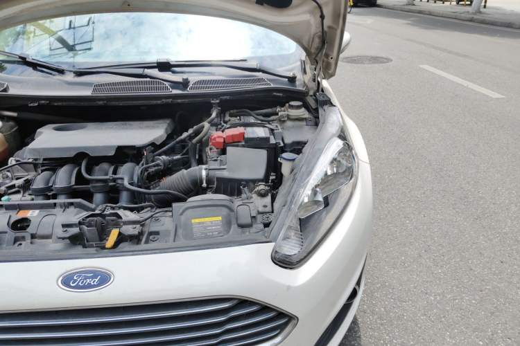 Used Ford Fiesta 2013 Sedan 1.5L Automatic Fashion Edition Engine Bay Left