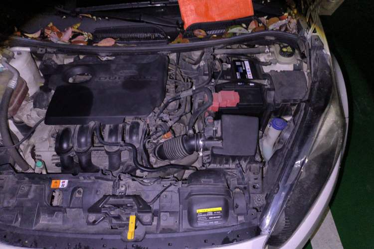 Used Ford Fiesta 2013 Hatchback 1.5L Automatic Fashion Edition Engine Bay Left