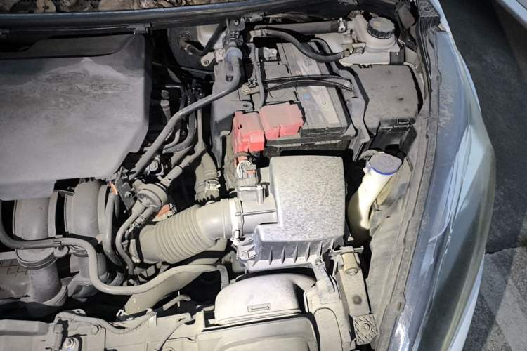 Used Ford Fiesta 2013 Sedan 1.5L Manual Fashion Edition Engine Bay Left