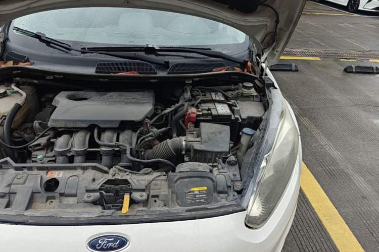 Used Ford Fiesta 2013 Hatchback 1.5L Automatic Fashion Edition Engine Bay Left