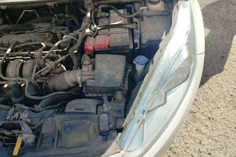 Used Ford Fiesta 2013 Hatchback 1.5L Automatic Sport Model Engine Bay Left