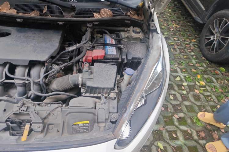 Used Ford Fiesta 2013 Hatchback 1.5L Automatic Fashion Edition Engine Bay Left