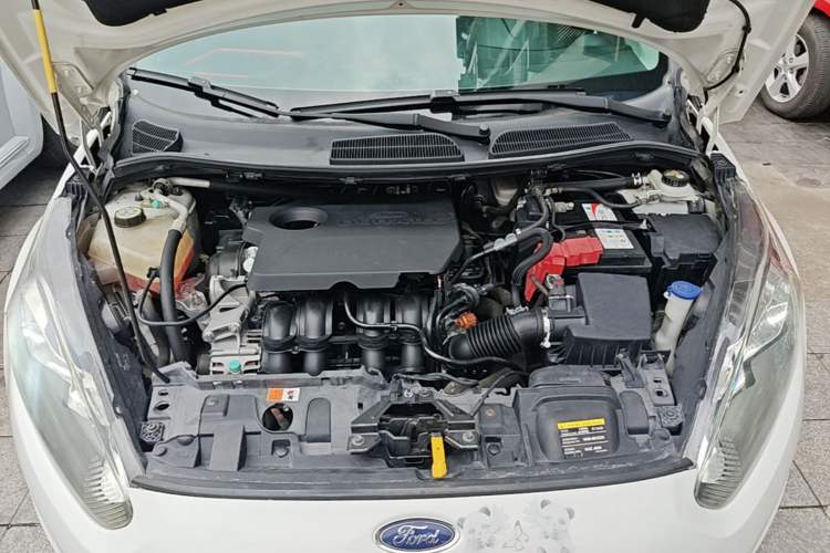 Used Ford Fiesta 2013 Hatchback 1.5L Automatic Fashion Edition Engine Bay