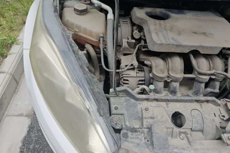 Used Ford Fiesta 2013 Hatchback 1.5L Automatic Fashion Edition Engine Bay Right