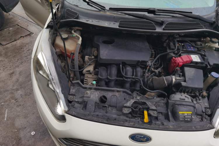Used Ford Fiesta 2013 Hatchback 1.5L Manual Fashion Edition Engine Bay Right