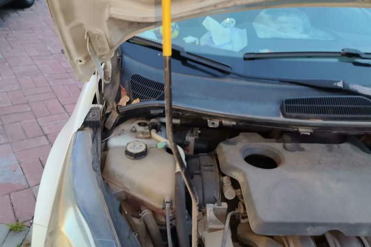 Used Ford Fiesta 2013 Sedan 1.5L Manual Fashion Edition Engine Bay Right