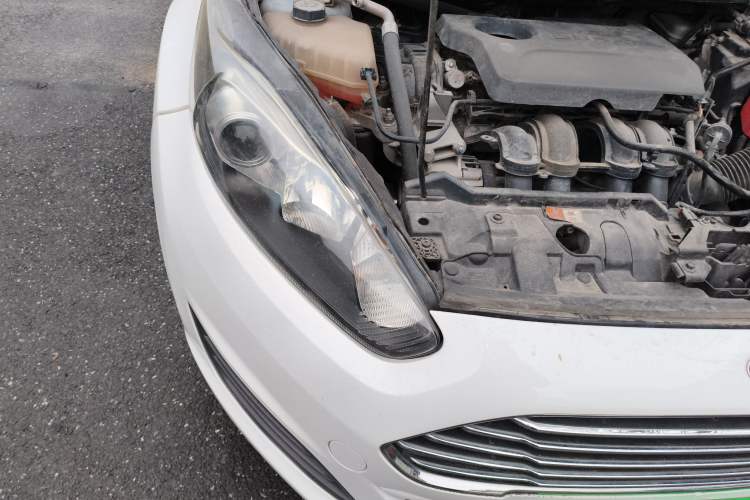 Used Ford Fiesta 2013 Sedan 1.5L Manual Fashion Edition Engine Bay Right