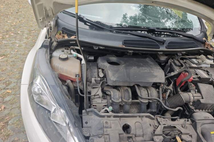Used Ford Fiesta 2013 Hatchback 1.5L Automatic Fashion Edition Engine Bay Right