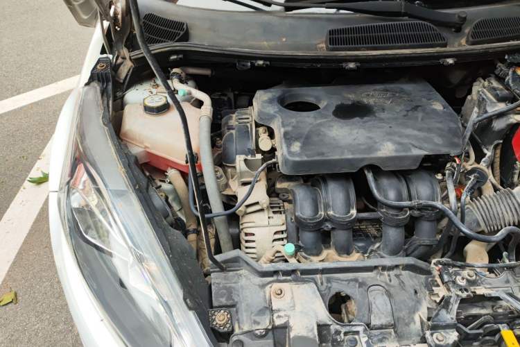 Used Ford Fiesta 2013 Sedan 1.5L Manual Fashion Edition Engine Bay Right