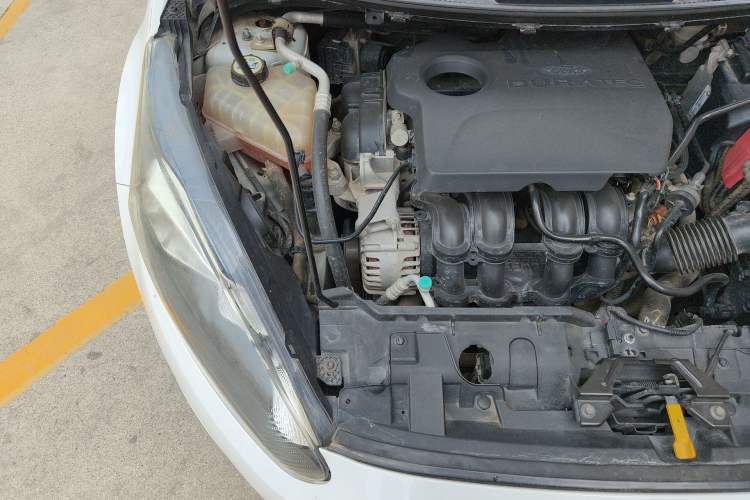 Used Ford Fiesta 2013 Sedan 1.5L Manual Fashion Edition Engine Bay Right