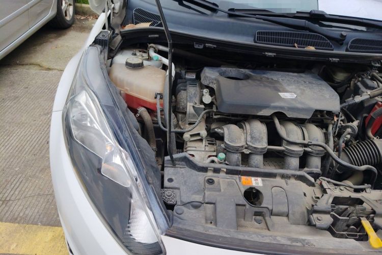Used Ford Fiesta 2013 Hatchback 1.5L Automatic Fashion Edition Engine Bay Right
