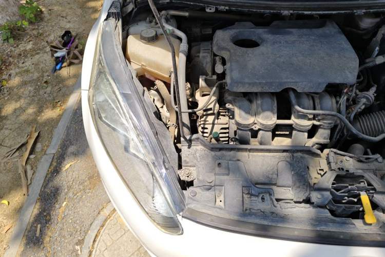 Used Ford Fiesta 2013 Hatchback 1.5L Automatic Fashion Edition Engine Bay Right