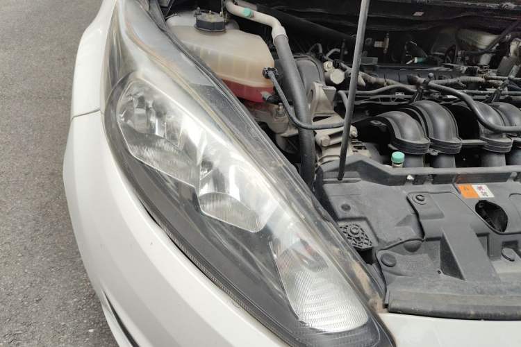 Used Ford Fiesta 2013 Hatchback 1.5L Manual Fashion Edition Engine Bay Right