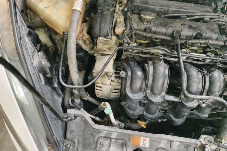 Used Ford Fiesta 2013 Sedan 1.5L Manual Fashion Edition Engine Bay Right