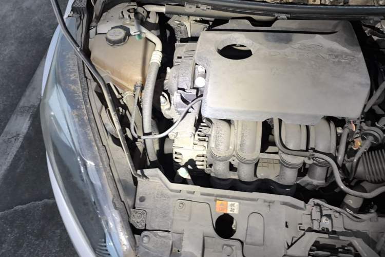 Used Ford Fiesta 2013 Sedan 1.5L Manual Fashion Edition Engine Bay Right