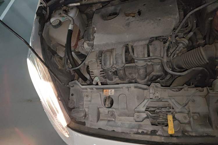 Used Ford Fiesta 2013 Sedan 1.5L Manual Fashion Edition Engine Bay Right