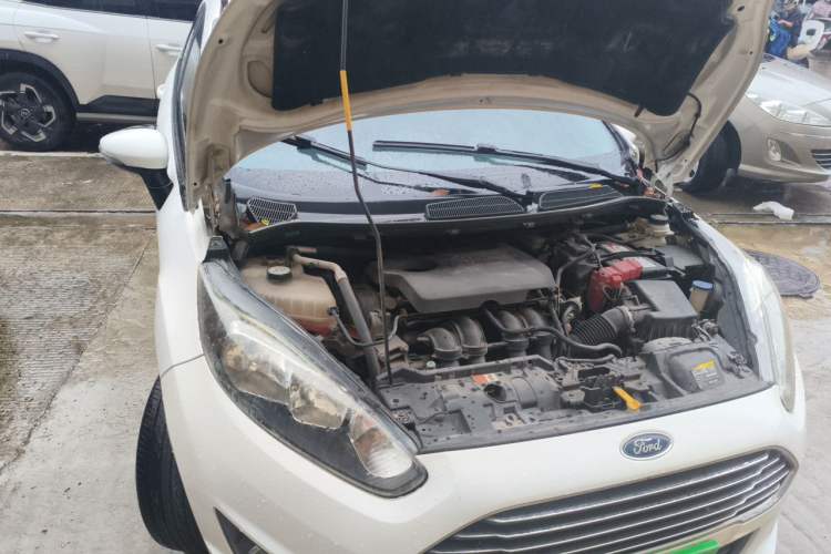 Used Ford Fiesta 2013 Hatchback 1.5L Manual Fashion Edition Engine Bay Right