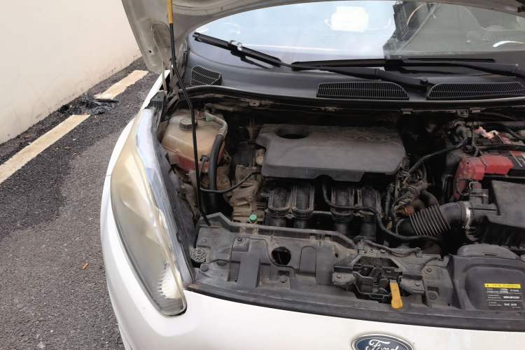 Used Ford Fiesta 2013 Hatchback 1.5L Manual Fashion Edition Engine Bay Right